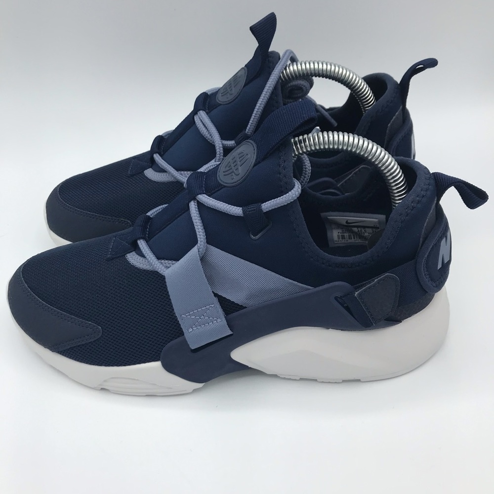 Nike Wmns Huarache City Low